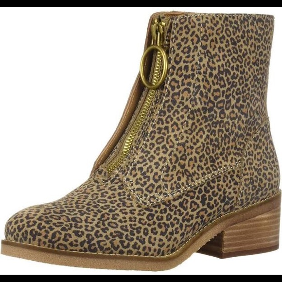 💋SOLD💋Lucky Brand Tibly Booties -Sophia Leopard - Picture 5 of 8